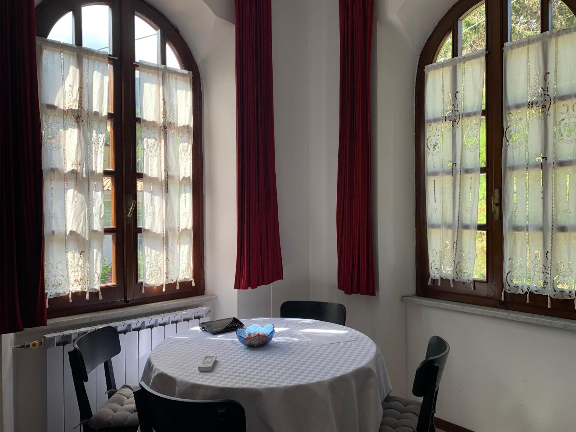 A Casa Di Atti Daire Biassa Dış mekan fotoğraf